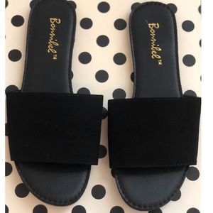 NWOT| Black Sandals